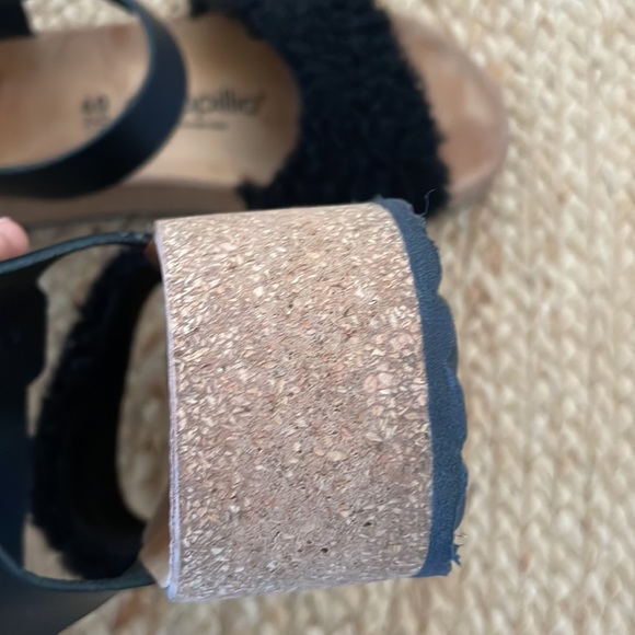 Birkenstock/Papillio Shearling Sandals, Black,Size 40. Worn 3X. - Picture 5 of 8